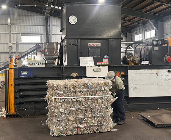 حل ضغط عالي الكفاءة لشركات إعادة تدوير PET اليابانية