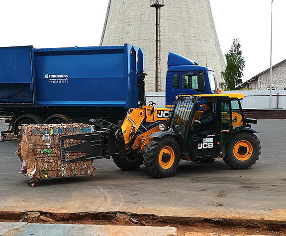 حلول مكابس متعددة الوظائف لمركز إعادة التدوير في بيلاروسيا